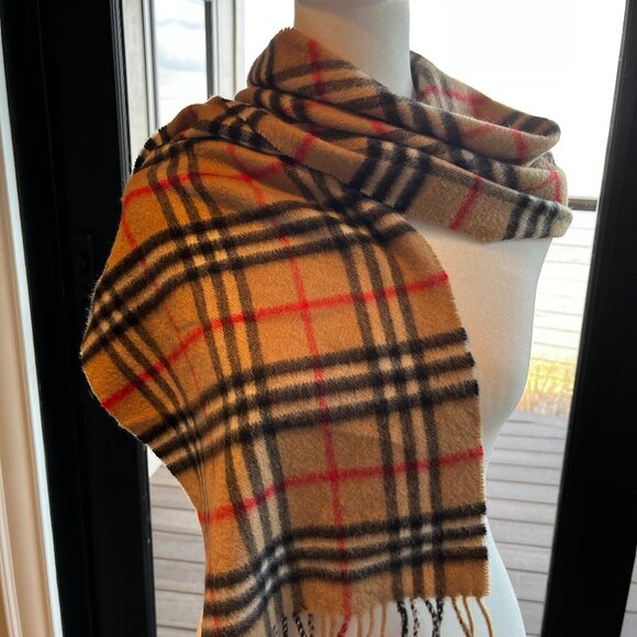 Burberry Cashmere scarf - Picture 1 of 3